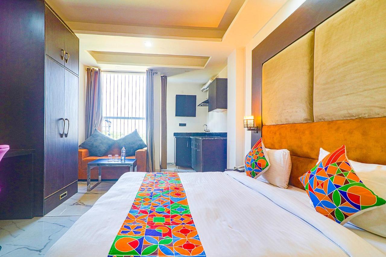 Fabhotel Kiara The Private Suites คูร์เคาน์ ภายนอก รูปภาพ