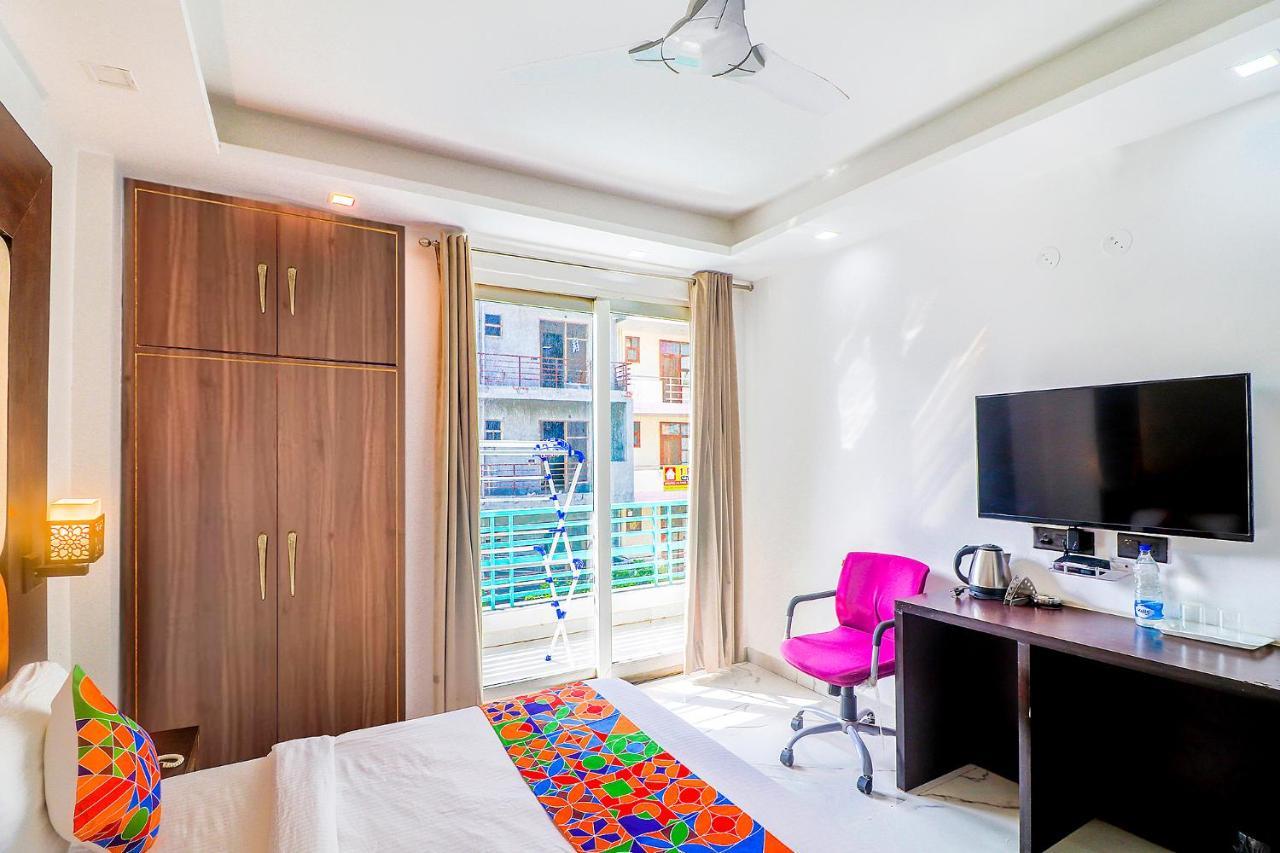 Fabhotel Kiara The Private Suites คูร์เคาน์ ภายนอก รูปภาพ